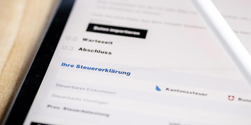 Unternehmen sollen künftig weniger Steuern zahlen. Die linke Ratsseite will diesen Plan vors Volk bringen. Sie ergreift das Referendum. (Symbolbild)