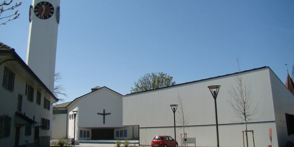 In der Kreuzkirche Wil musizieren Violine und Orgel gemeinsam.