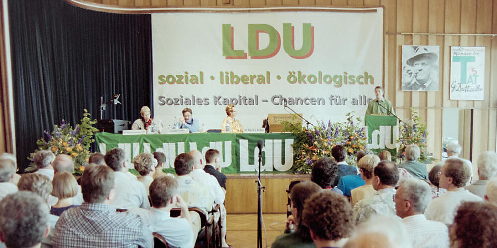 Der Landesring der Unabhängigen (LDU) ist seit 1999 Geschichte. Nun ist Erich Hollenstein, der letzte LDU-Kantonsrat aus Zürich, gestorben. (Archivbild)