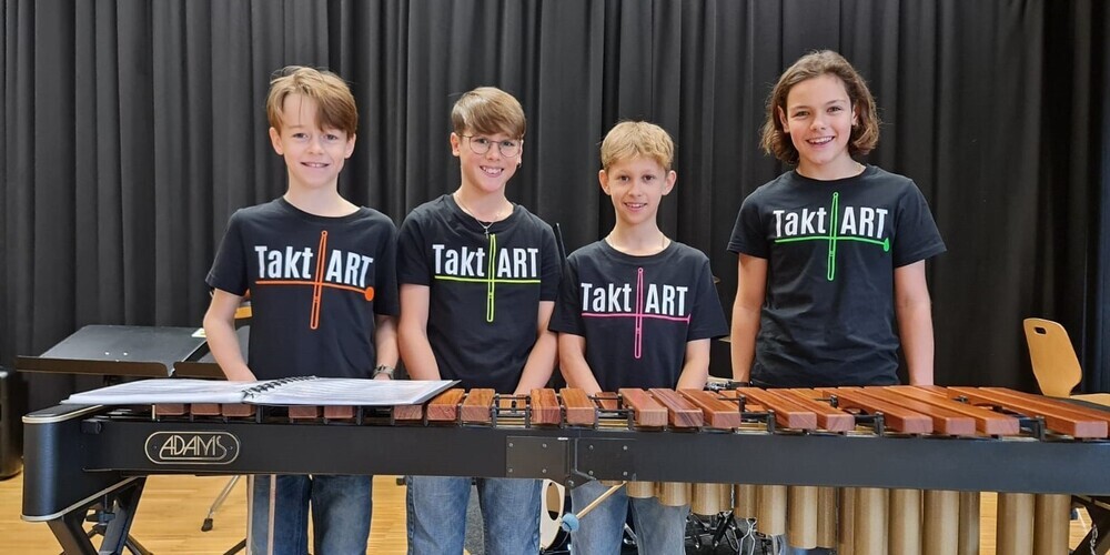 Das Percussionsensemble TaktArt ist einer der Vertreter der Musikschule am Alten Rhein.