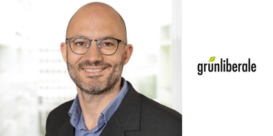 Meier positioniert sich politisch in der fortschrittlichen Mitte mit einer liberalen und ökologischen Haltung.