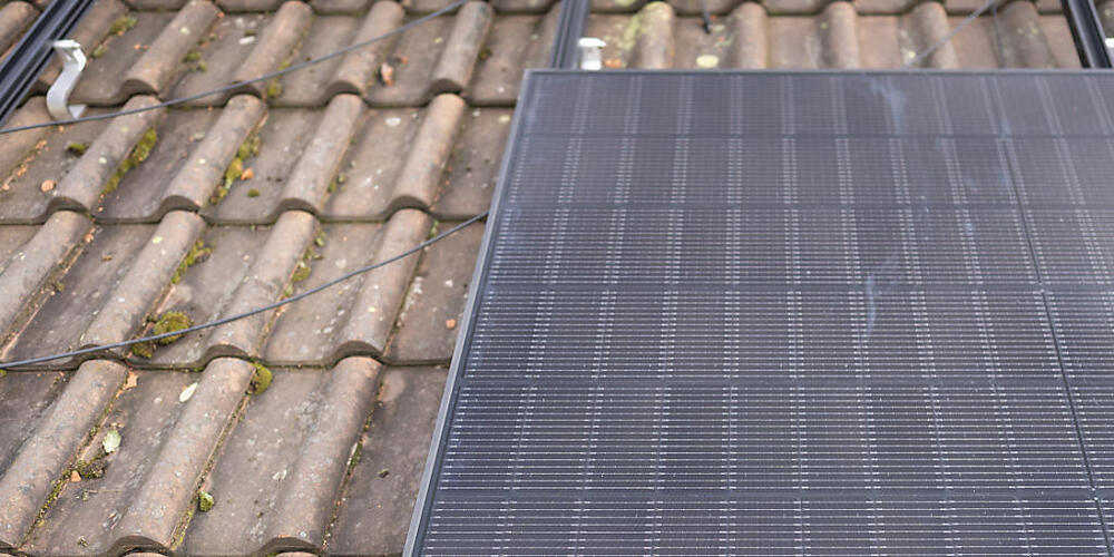 Im St. Galler Kantonsrat wurde befürchtet, dass die Installation von Solaranlagen zu einer steuerlichen Mehrbelastung führen kann. Dies verhindere Investitionen. (Archivbild)