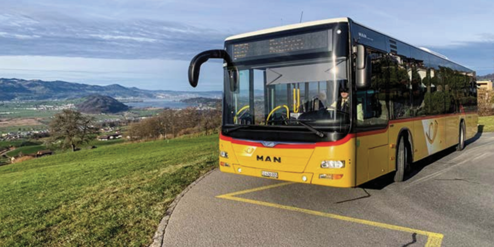 Postauto in der Gemeinde Gommiswald.