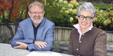 Gemeindeleiter Martin Conrad gestaltete den Abend in der Kirche Dreikönigen zusammen mit Kirchenmusikerin Kristina Kuzminskaite.