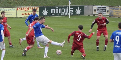 Orhan Ademi (Bildmitte) war wieder in bester Schuss- und Torlaune (Archivbild)