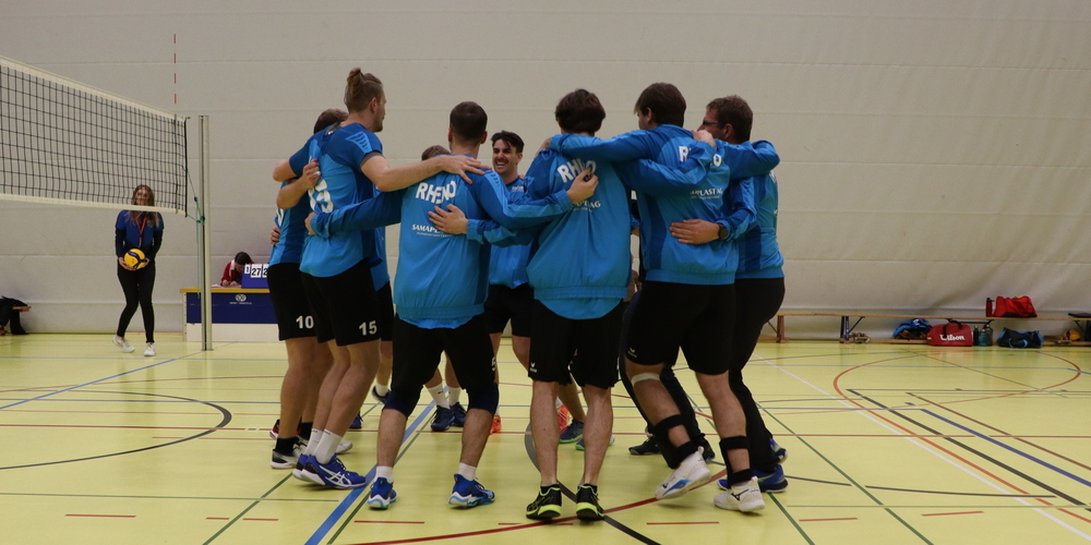 Grosser Jubel bei den Rheno-Herren nach dem Heimsieg.