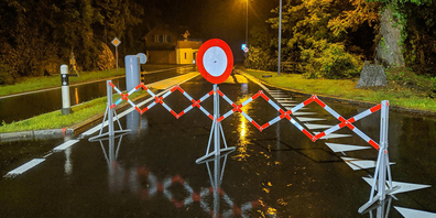 Die Axenstrasse ist in beide Richtungen gesperrt. (Bild: Archiv)