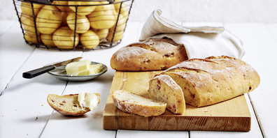 Das perfekte Brot, um beim Fondue ein wenig Abwechslung hineinzubringen.