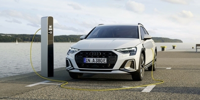 Mit charakteristischem Offroad-Design und erhöhter Bodenfreiheit hebt sich der Audi A3 allstreet 40 TFSI e auf den ersten Blick von Derivaten der A3-Familie ab.