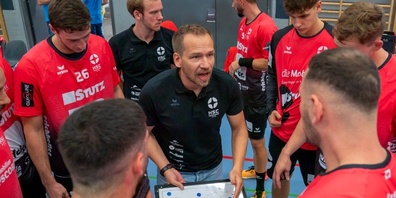 Der Kreuzlinger Trainer Ralf Bader fand zusammen mit seinen Spielern keine Lösung, um die entfesselt aufspielenden St. Galler bremsen zu können. 