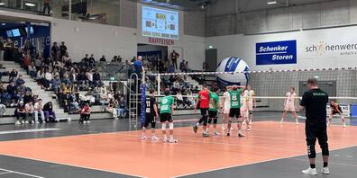 Der Aufsteiger St.Gallen konnte mit dem Schweizer Meister über weite Strecken mithalten, verlor aber dennoch mit 0:3 Sätzen.