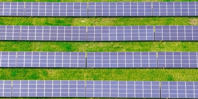 Die ersten beiden privaten Photovoltaikanlagen an der Oberlandautobahn sind für das erste Halbjahr 2025 geplant.