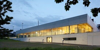 Die Sporthalle Seeblick verwandelt sich am Freitag in ein Fussballstadion