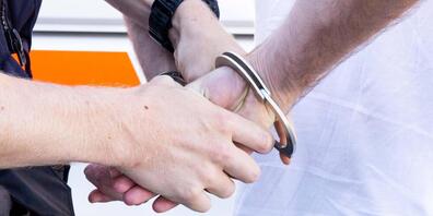 Das Migrationsamt prüft ausländerrechtliche Massnahmen.