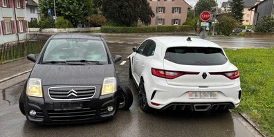 Bei der Kollision wurde ein Autofahrer leicht verletzt.