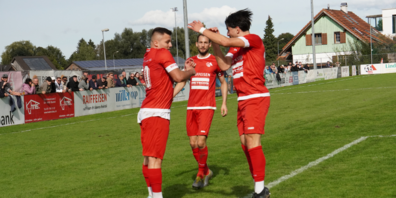 Volkan Akyildiz (links) Treffer reichte in Romanshorn nicht für Punkte. (Archivbild)