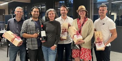 Der RMC blickte hinter die Kulissen von Nüesch Weine in Balgach: Gerry Frick, Sacha Sapra, Gastgeberin Barbara Hulsbergen, RMC-Präsident Willy Tanner, Margit Hinterholzer und Rico Köppel (v. l.)