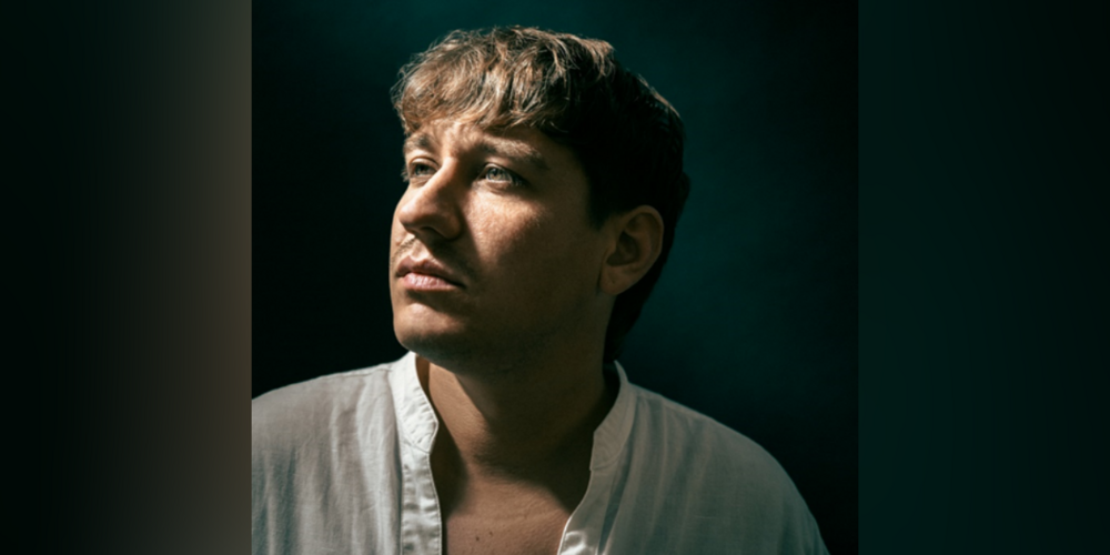 Marius Bear verspricht einen berührenden Bühnenauftritt. Dabei trifft insbesondere seine aktuelle Single: «Kiss Me In The Morning» mitten ins Herz.
