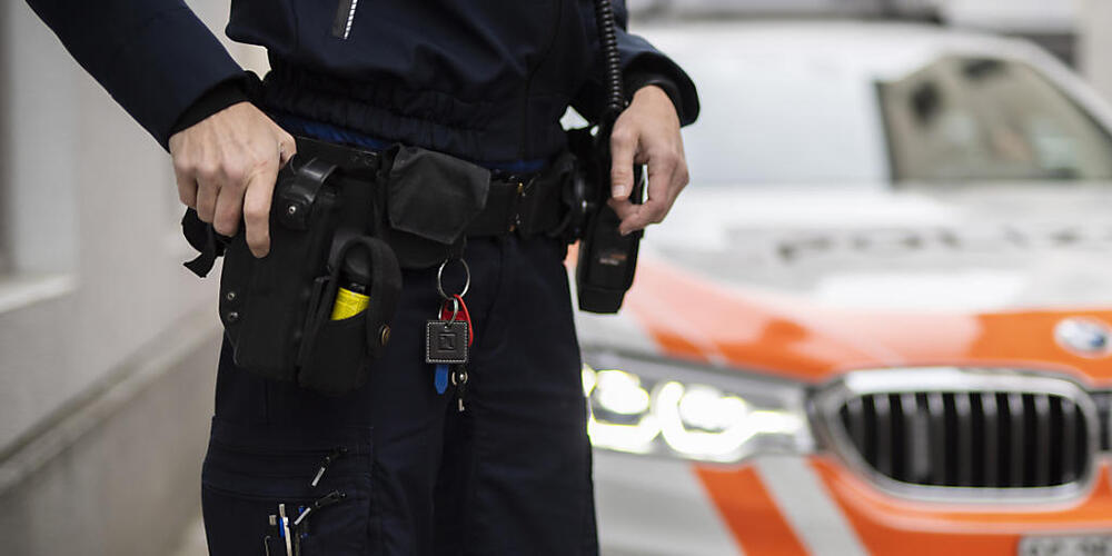 Die Kantons- und die Stadtpolizei St. Gallen nahmen nach einem Einbruch in eine Kunstgalerie vier Personen fest. (Symbolbild)