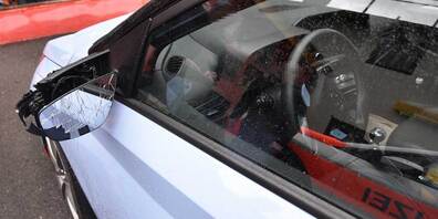 Gesucht wird eine fehlbare Person, welche nach der Kollision davonfuhr.