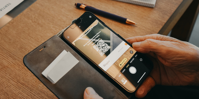 Durchblick im digitalen Dschungel: QR-Code scannen oder Bilder digital sortieren – beim «Digi-Kafi» gibt es keine doofen Fragen. 