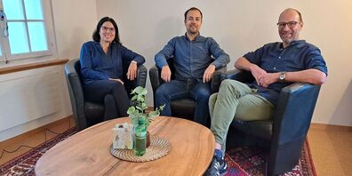 v.l.n.r.: Marion Heeb (Leiterin Jugendarbeit Oberes Rheintal und Elterncoaching), Roman Zimmermann (Bereichsleiter Soziales Stadt Altstätten), Daniel Schelling (Elterncoach)