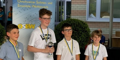 Das Schlagzeug-Ensemble Hadlikon, bestehend aus Janis, Rosalie, Maxime, Andrin, Lias und Joel, durfte die Bronzeauszeichnung entgegennehmen. (Bei der Siegerehrung waren nicht alle anwesend.)