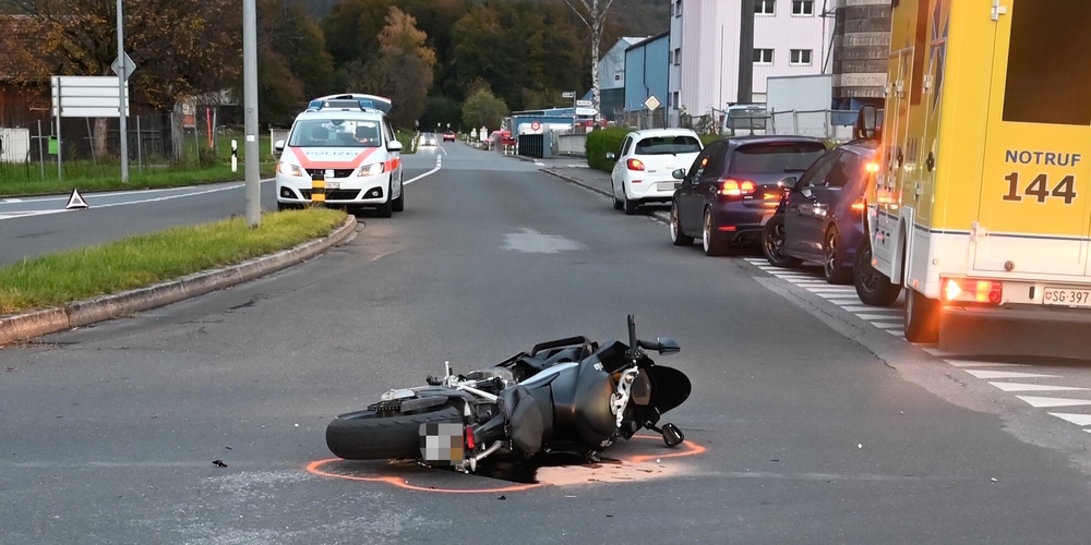Beim Unfall entstand ein Sachschaden von rund 18'000 Franken. 