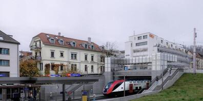 Der Bahnhof Wipkingen ist umgebaut.