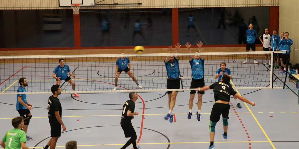 Erstmals seit zwei Jahren siegt Rheno im Spitzenspiel in vier Sätzen.