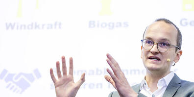 Der Grüne Baudirektor Martin Neukom kann sein Generalsekretariat wie beantragt ausbauen. Auch beim Natur- und Heimatschutzfonds wird nicht gespart. (Archivbild)