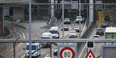 Die automatisierte Fahrzeugfahndung könnte beispielsweise die St. Galler Stadtautobahn überwachen. Vorläufig fehlen dafür aber die gesetzlichen Grundlagen. (Archivbild)