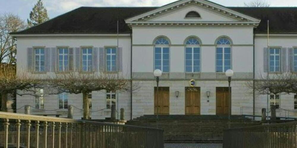 Der Aargauer Grosse Rat bewilligte Geld für eine Asyl-Containerunterkunft in Neuenhof und für die weitere Betreuung von minderjährigen Asylsuchenden. (Archivbild)