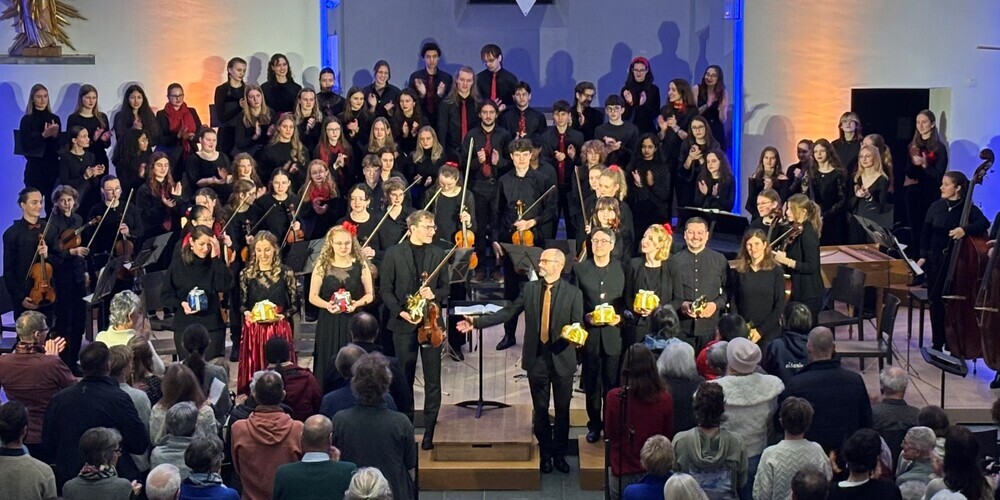 Die 80 Jugendlichen gaben ein berührendes Konzert. 