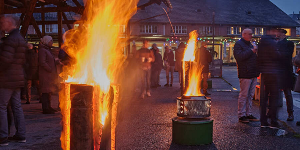 Die Einwohner von Uster sind herzlich zu einer Tasse Glühwein und einer warmen Suppe eingeladen.