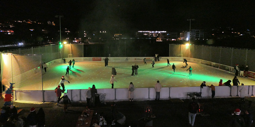 Vorfreude auf Weihnachten auch beim Eispark in Wollerau.