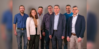 v.l.n.r.: Martin Willi, Olivia Heer, Heinrich Rhyner, Thomas Merz, Gemeindepräsident Alois Gunzenreiner, Andreas Stauffacher und Simon Seiler.