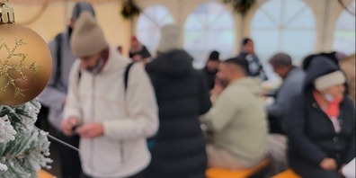 Dankbar kamen sie, die Obdachlosen, und feierten Weihnachten.