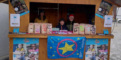 Die Schüler bastelten fleissig Geschenke und verkauften sie am «Sternemärt».