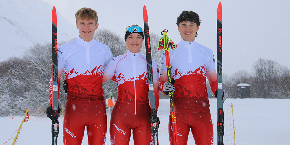 Corsin (links), Flurina und Gian-Andri Müller, starten für die OLG Galgenen.
