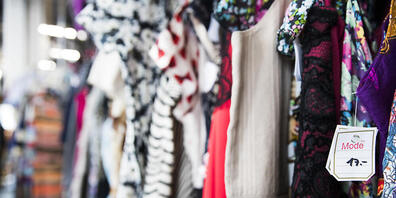 Die Stadt Zürich will Alttextilien nachhaltig sammeln, sortieren und verwerten. (Symbolbild)