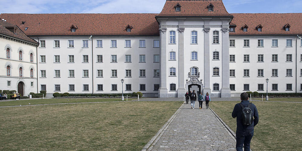 Die St. Galler Regierung kündigt für das nächste Budget umfangreiche Sparmassnahmen an. (Archivbild)