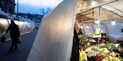 In den kommenden Monaten wird die Stadthausanlage beim Bürkliplatz umgebaut. Der Markt findet deshalb auf dem Münsterhof und an der Fraumünsterstrasse statt.
