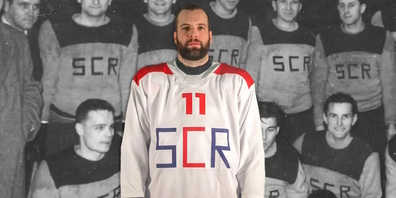 Lakers-Verteidiger Fabian Maier im Retro-Trikot von Anfang der 1960er Jahre fürs «Retro-Game» morgen gegen Genf.