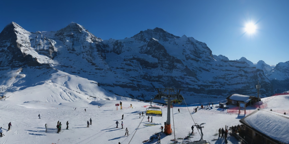 Bei allerbesten Wetterbedingungen schafften es beim SuperG am Lauberhorn zwei Schweizer aufs Podest!