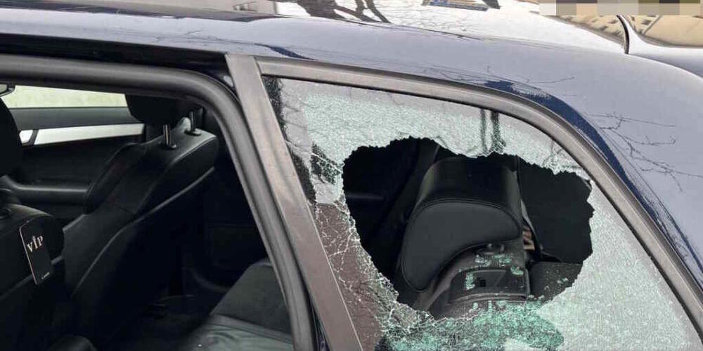 Die St. Galler Polizei wies darauf hin, Wertgegenstände nicht im Auto zurückzulassen.