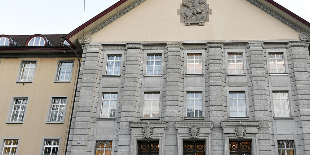 Das Bezirksgericht Zürich hat einen 63-jährigen Schweizer für einen Angriff auf eine Staatsanwältin verurteilt. (Symbolbild)