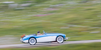 2026 können sich Oldtimer am Klausenpass wieder in einem Bergrennen messen. (Archivbild)