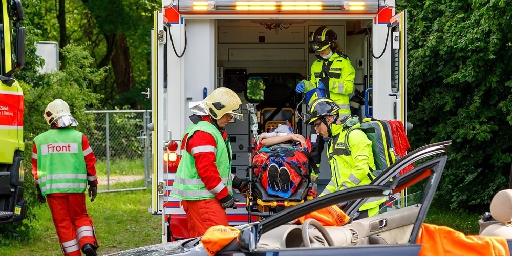Helfen als Berufung: die Zürcher Feuerwehr rettet Leben.