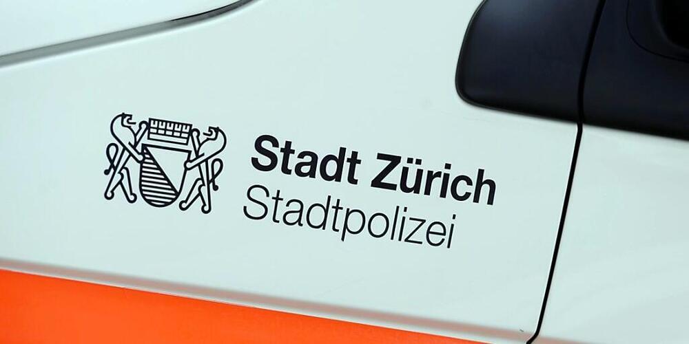 Die Zürcher Stadtpolizei hat ein Lokal im Kreis 4 durchsucht, in dem wiederholt illegale Geldspiele durchgeführt worden sein sollen. (Symbolbild)